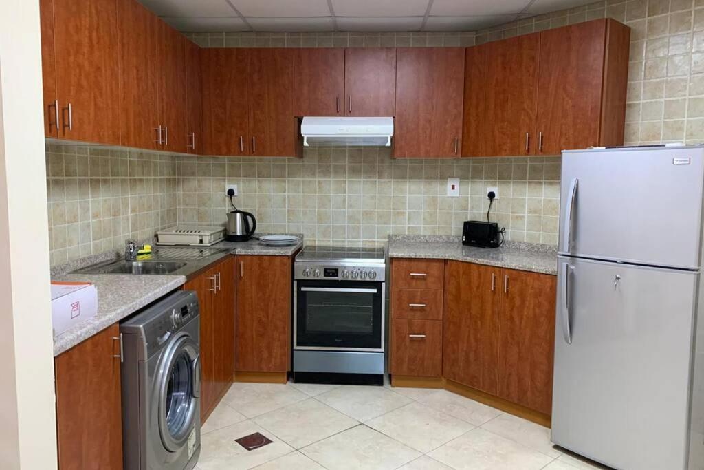 Cozy 2Bhk Near To Dmcc Metro Station -505 Lejlighed Dubai Eksteriør billede
